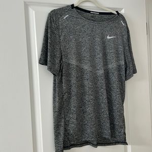 NWT Men’s Nike Dri-Fit Running Shirt
